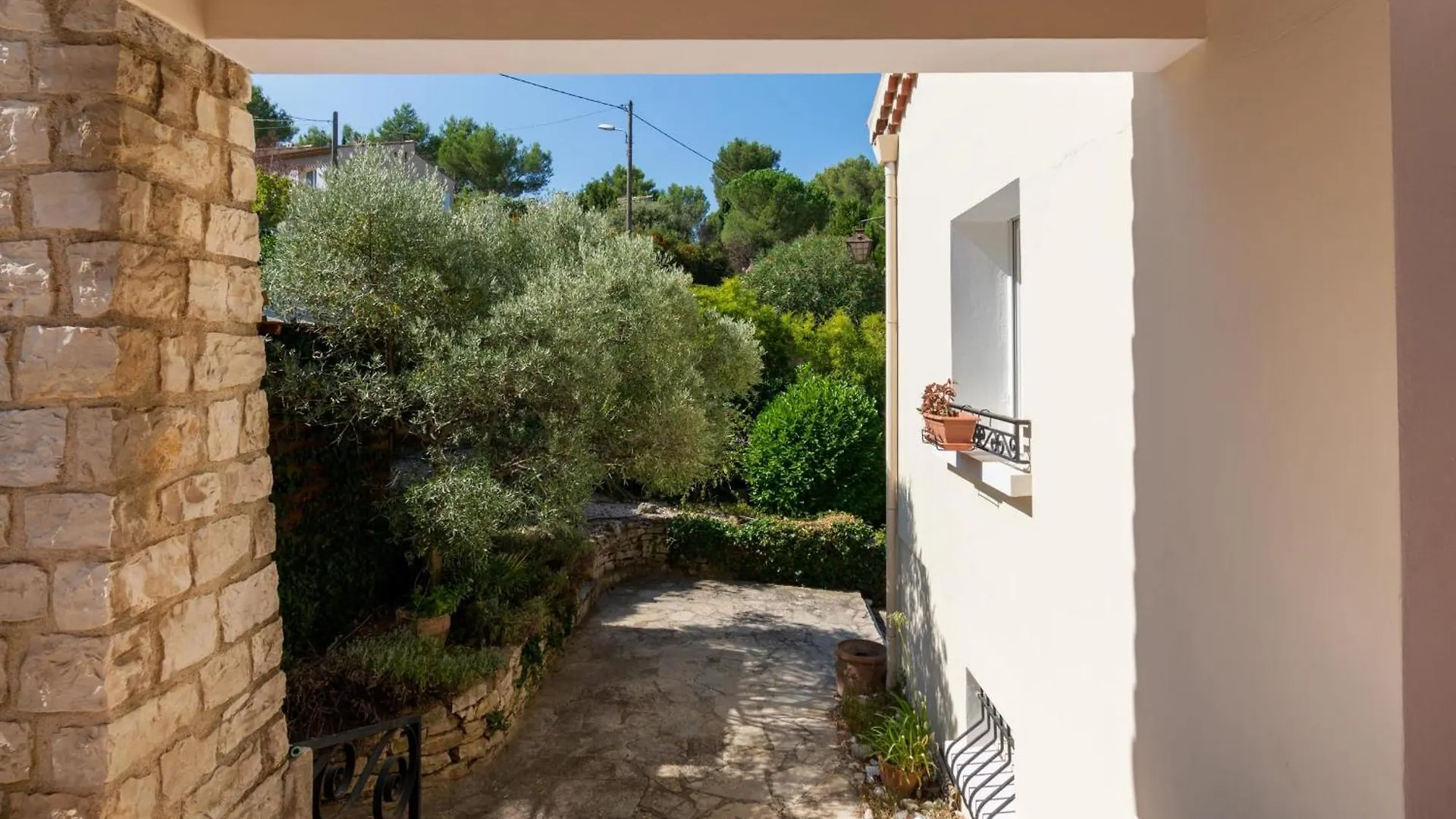 Villa Brunet Furnished House Aix-en-Provence 0*,  France